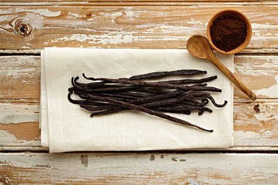 ¿Cuál es la diferencia entre vainillina sintética y natural?